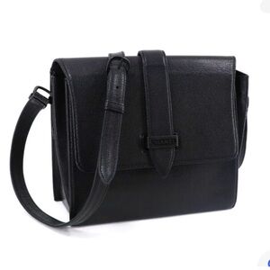 **CHANEL** Authentic Black Caviar Leather Shoulder Bag